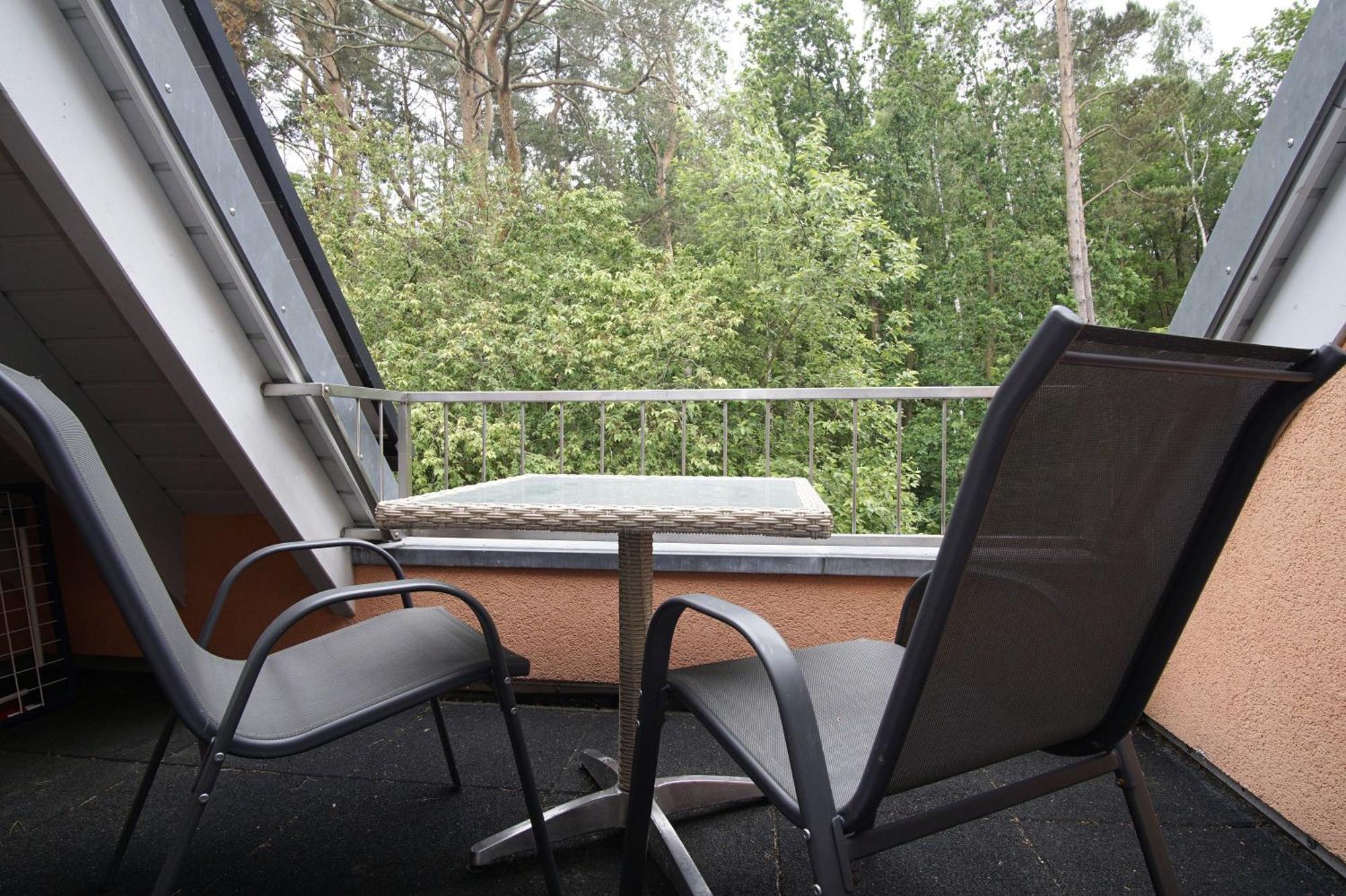 Fewo Am Wald Fewo 03 - Balkon, Gartennutzung, Sauna Glowe Exteriér fotografie